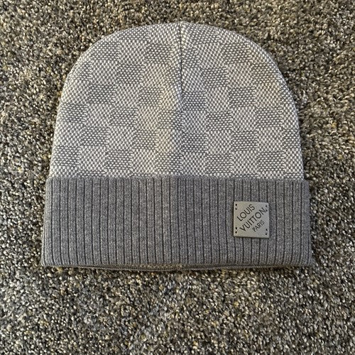 LV Néo Petit Damier Beanie